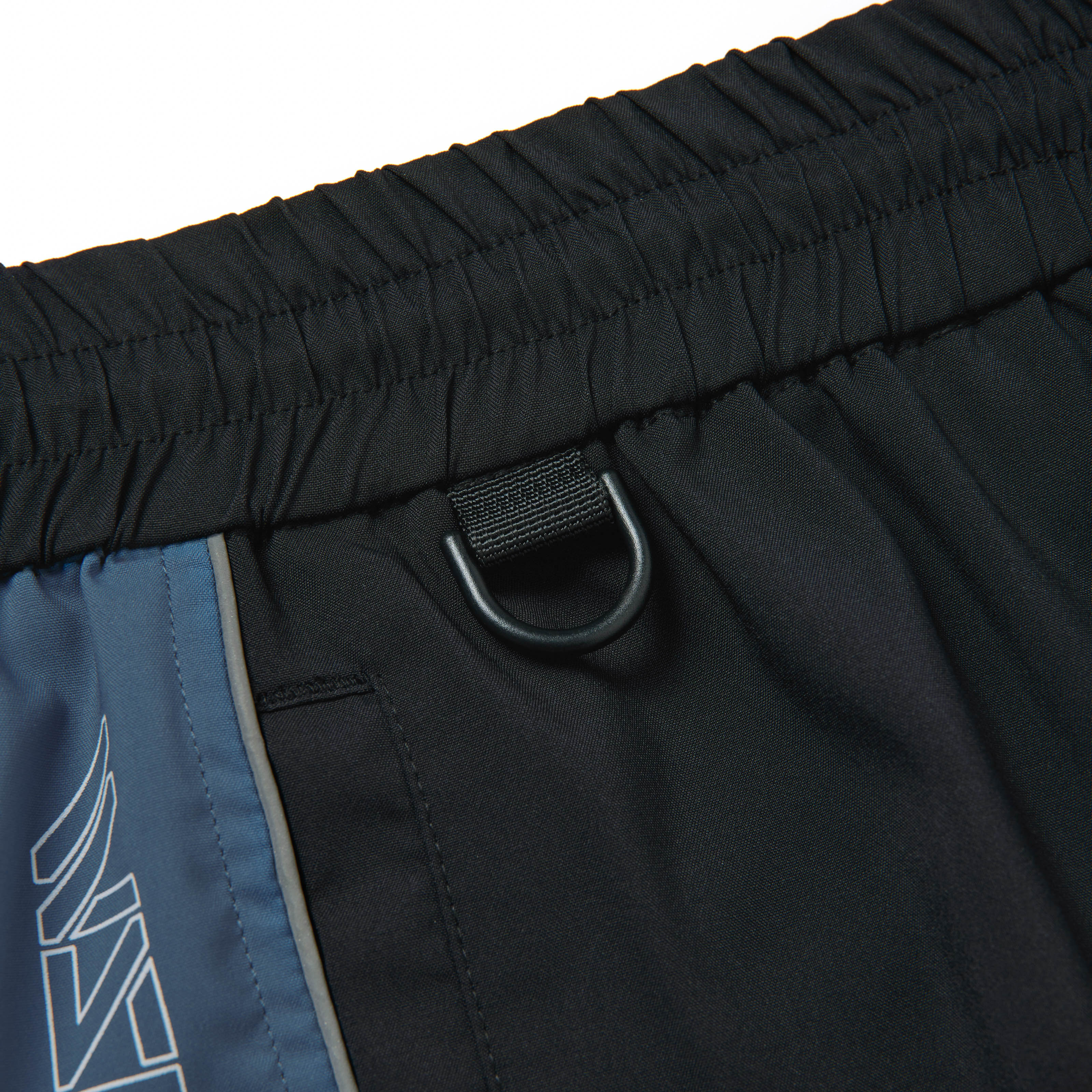 BLOCKING REFLECTIVE SHORTS|全新拼色海灘褲