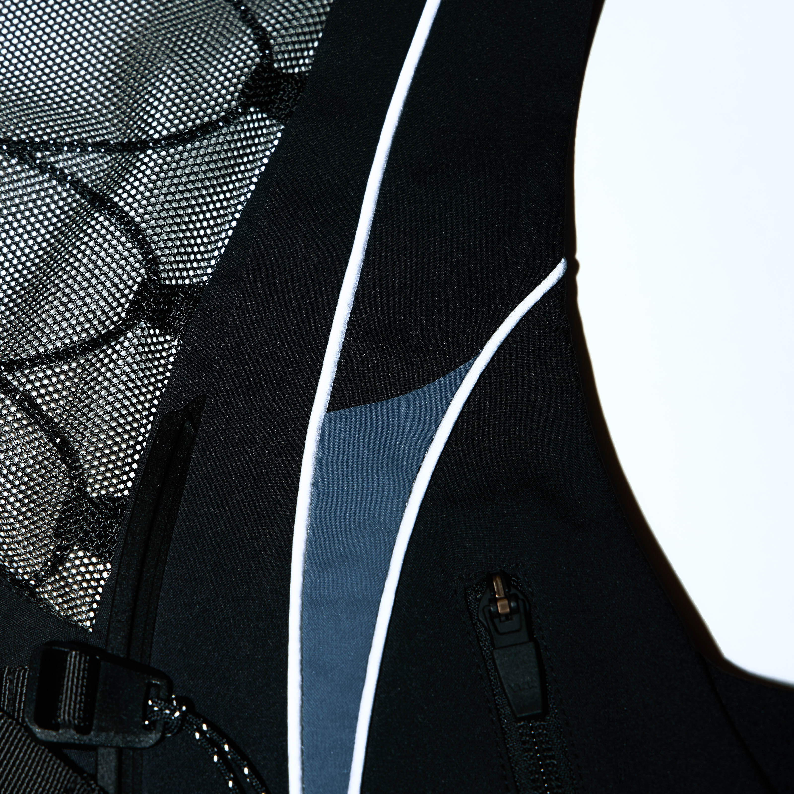 BLOCKING REFLECTIVE RUNNING VEST|可調節式功能背心