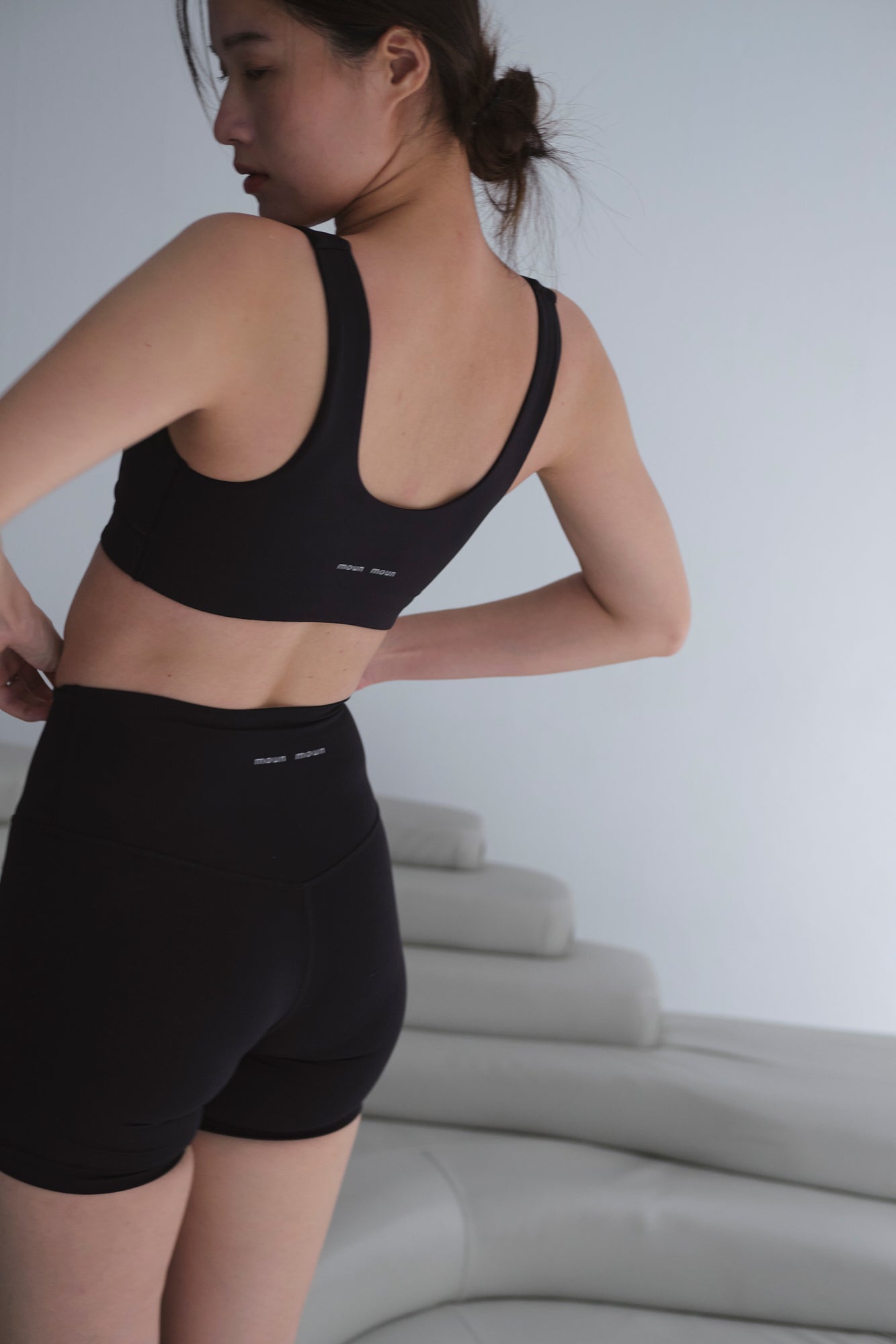 Flow U Sport Bra Top - Black / 雙U領運動上衣 - Black