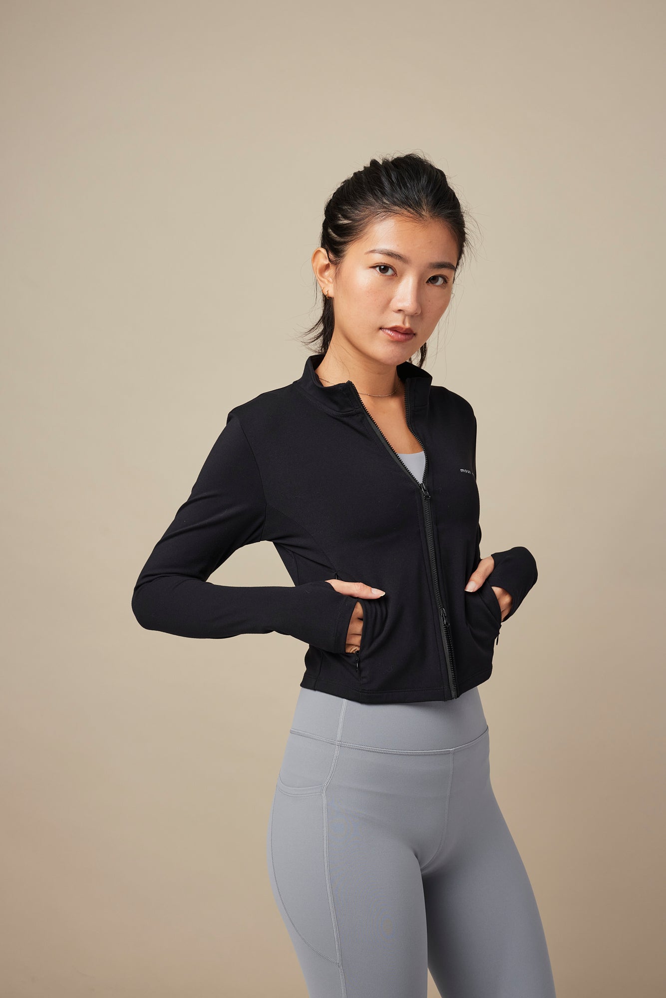 L/S Sport Jacket / 長袖短版雙開拉鍊運動外套 - 石墨黑