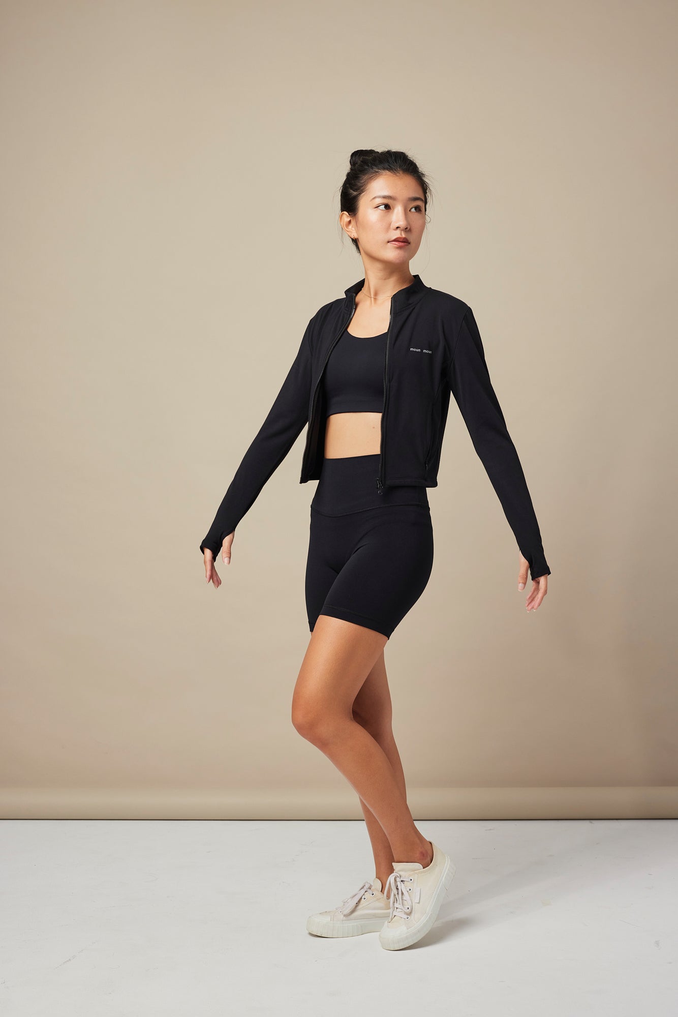 L/S Sport Jacket / 長袖短版雙開拉鍊運動外套 - 石墨黑